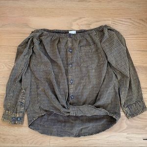 Urban Renewal (by UO) off-the-shoulder flannel